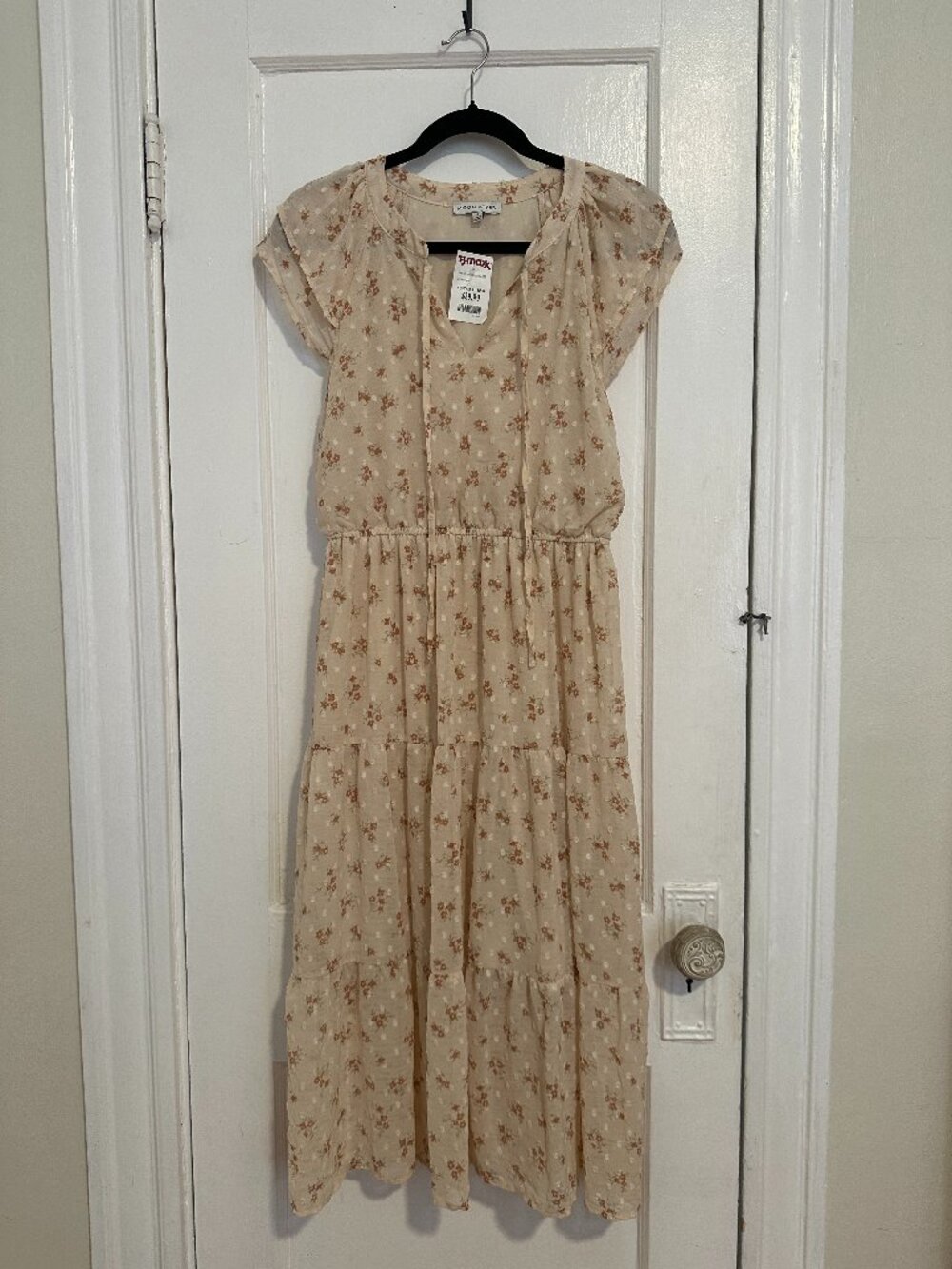 Neutral-toned floral cap-sleeved dress *NWT*